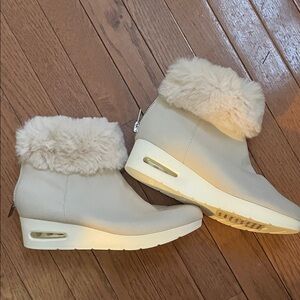 DKNY Beige Fur-Trimmed Wedge Boots